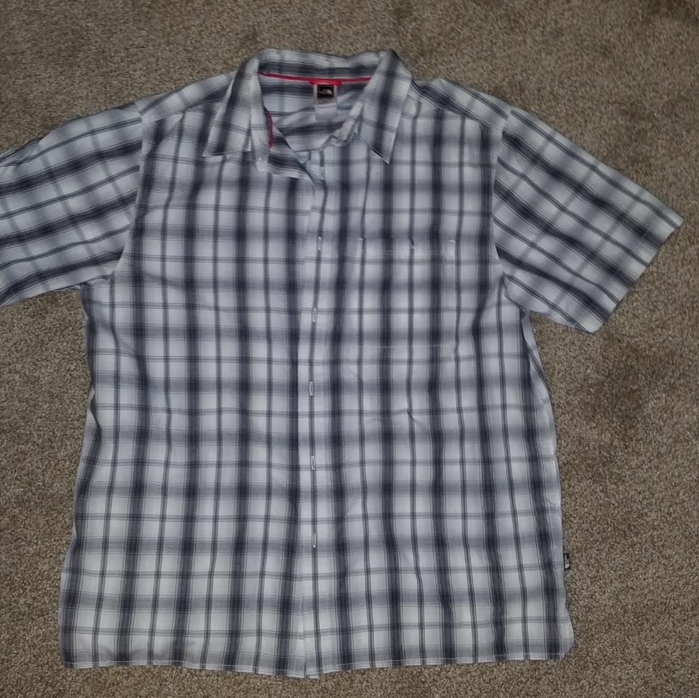 Men's The North Face shirt
